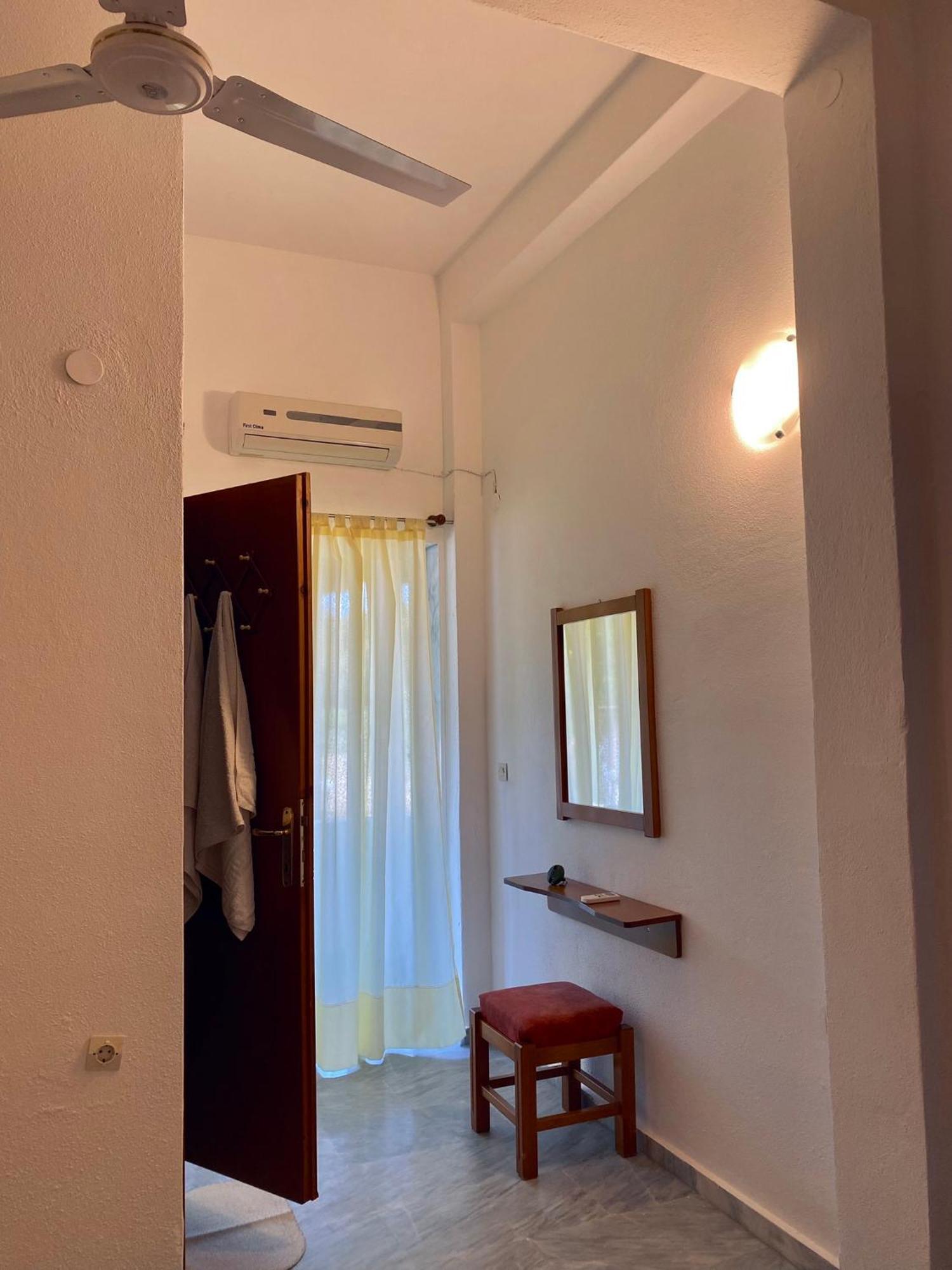 Possidi Kouslaka Apartment Екстериор снимка